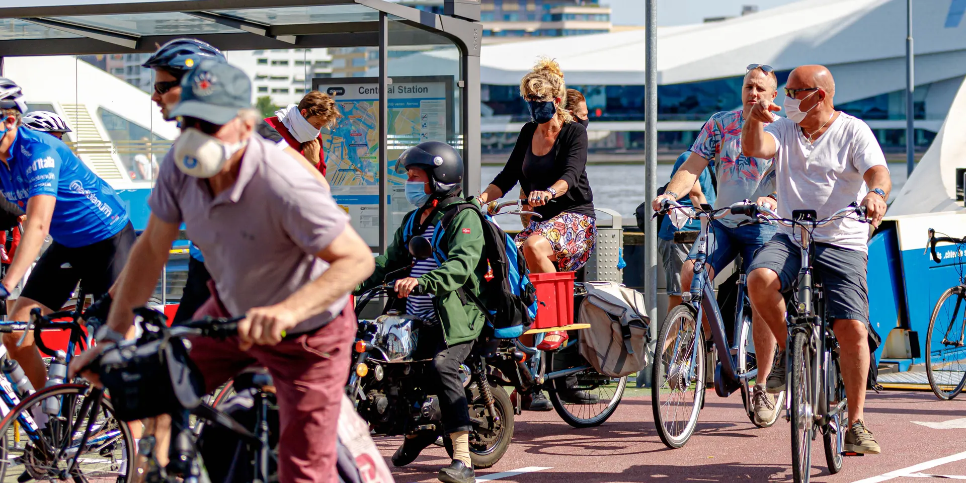 A year with Corona: vulnerable road users more vulnerable