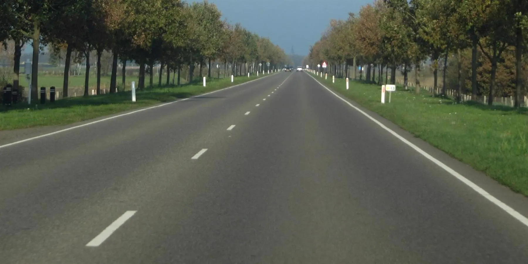 Verkeersveiligheid provinciale wegen — analyse van verkeersongevallen en de weginrichting